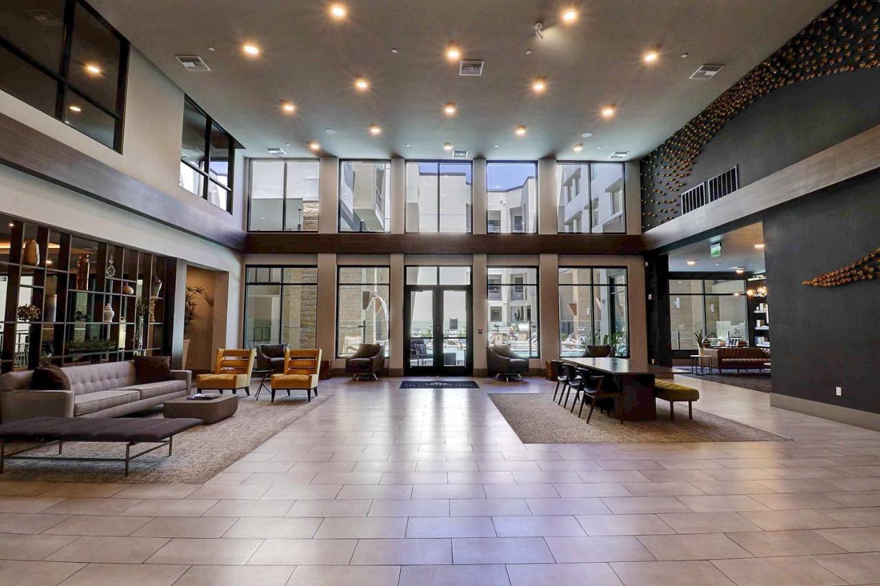 Walk Score 81-Shopping District-King Bed-Parking G2047 Scottsdale Exterior photo